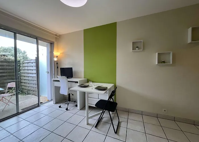 - Lr930-001 La Rochelle (Charente-Maritime)